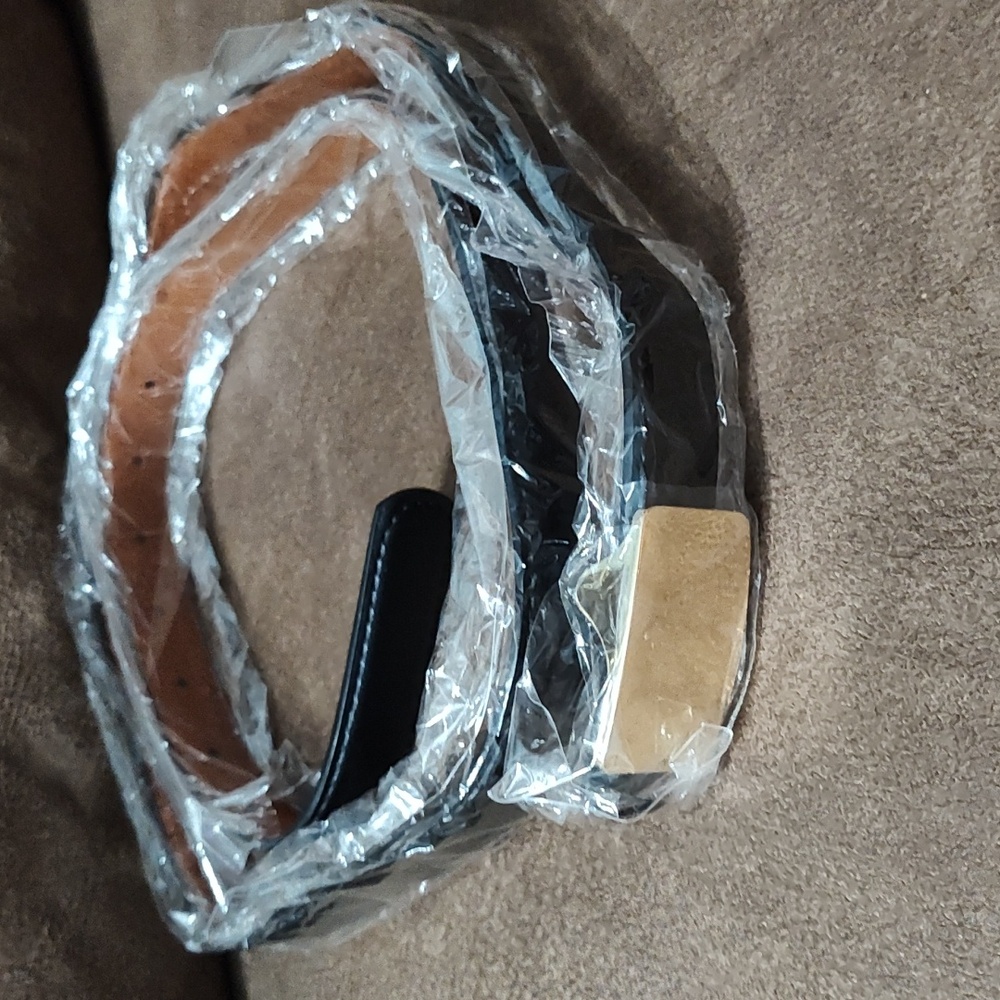 Awaytr Black and  Brown Belt Reversible with Gold Buckle
